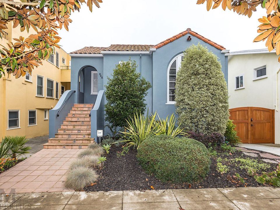 1st image of 325 Dorantes Ave
