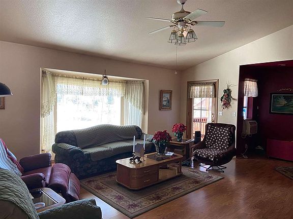 5th image of 559 Longhorn Dr