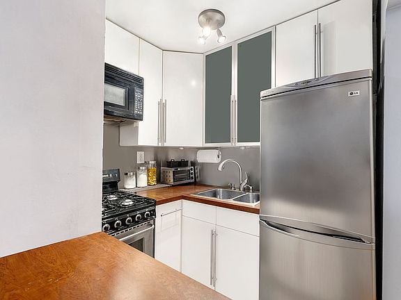 5th image of 36 W 35th St #Phb