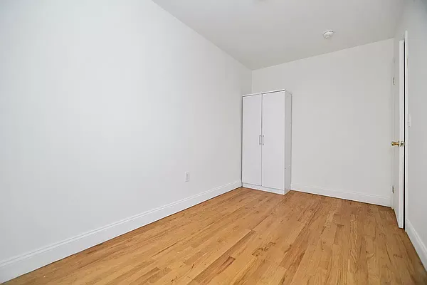 Rented by Metropolitan Property Group | media 13