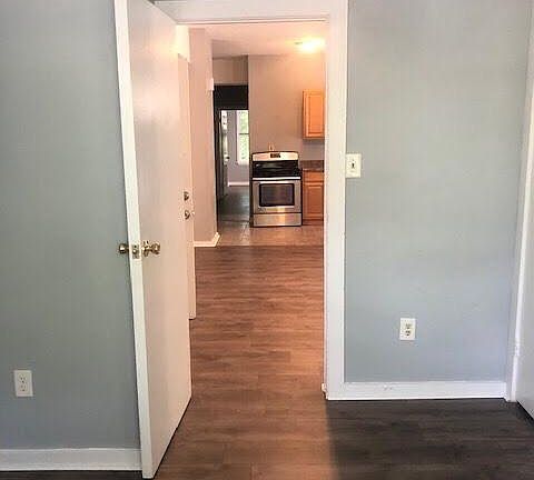 2nd image of 593 Winchester Ave