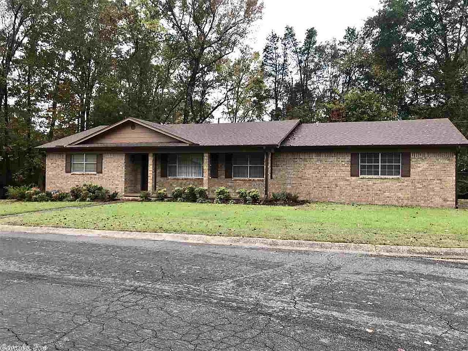 1st image of 2508 Southgate Dr
