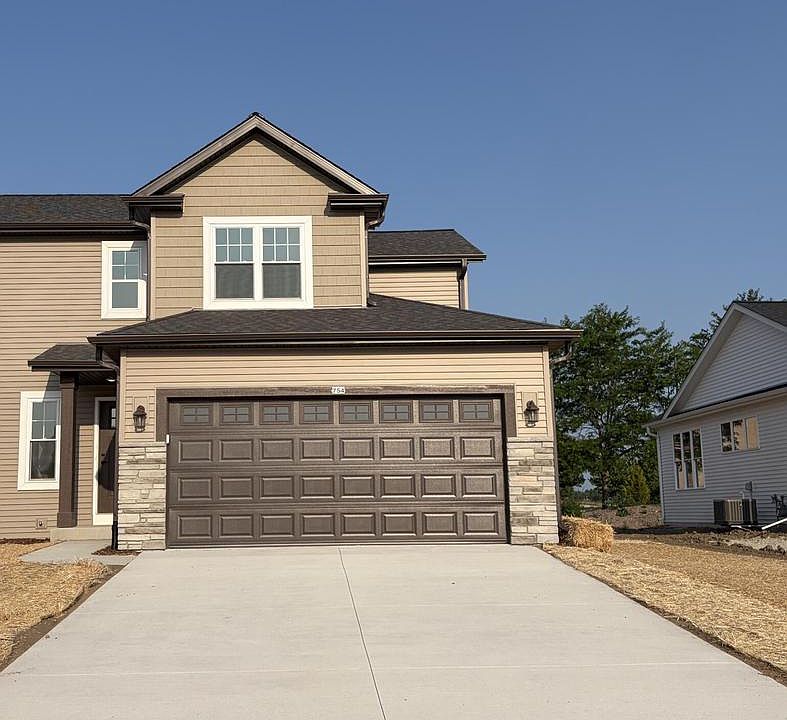 1st image of 754 Pleasant Park COURT