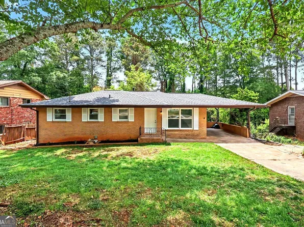3995 Maxey Hill Dr, Stone Mountain, GA 30083