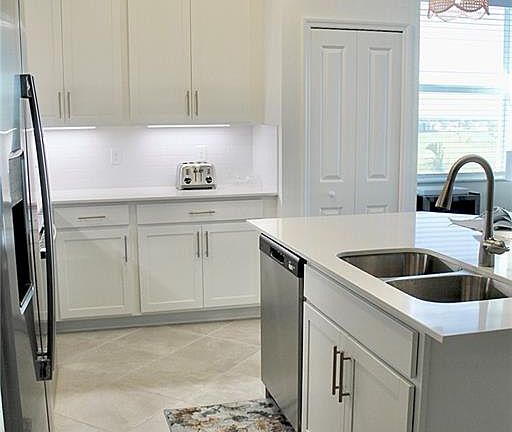 5th image of 15405 Green Acres Ave #2331