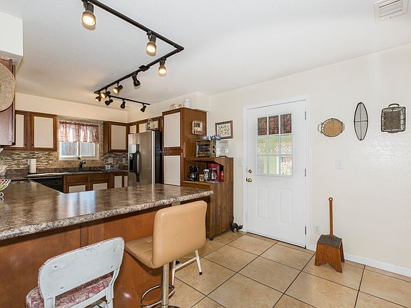 5th image of 1970 Catalpa Cir