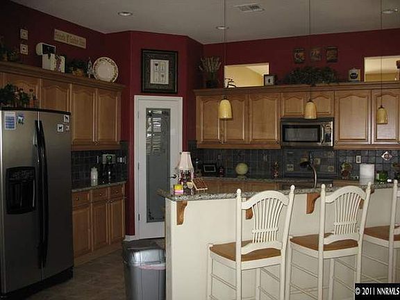 2nd image of 7433 Lacerta Dr
