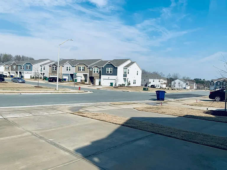 236 Brook Farm Ln — Photo 21