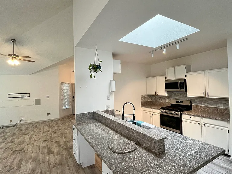 5412 Mickey Mantle Ave — Photo 14