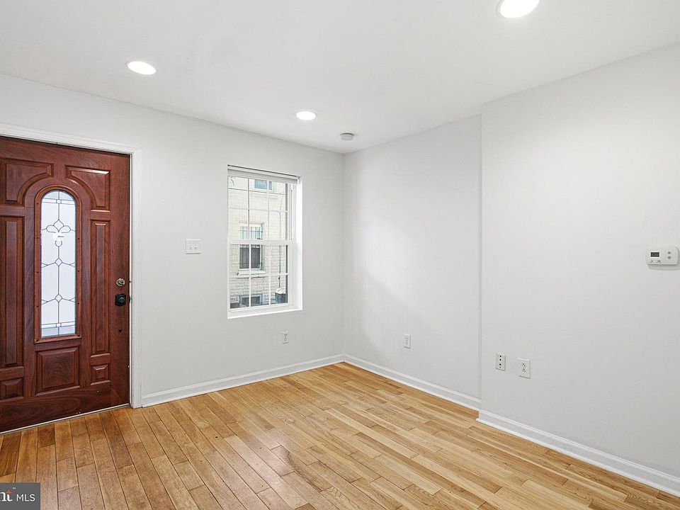1st image of 1717 Webster St