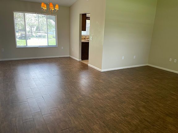3rd image of 1897 Viking Ave