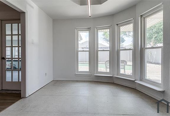 2nd image of 105 Douglas Dr