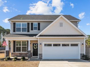 101 Permeta Dr, Sneads Ferry, NC 28460
