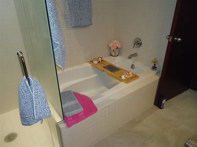 5601 Smetana Dr #203 — Photo 10