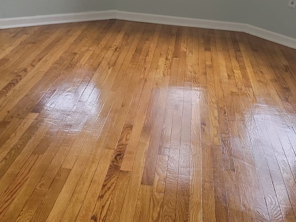 1st image of 513 S Clinton St Floor 1