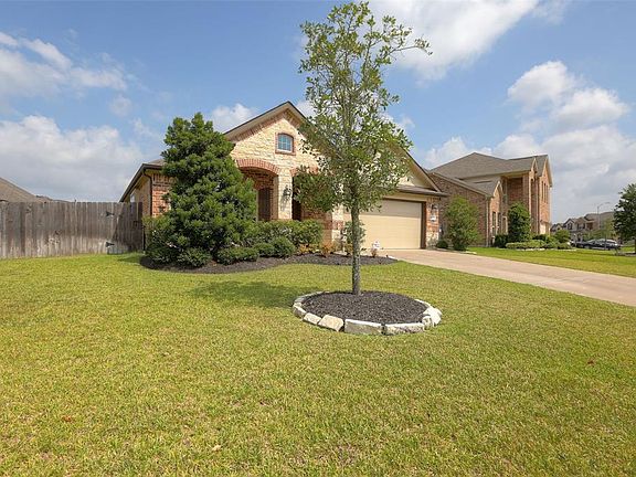 2nd image of 8030 Caden Mills Ln