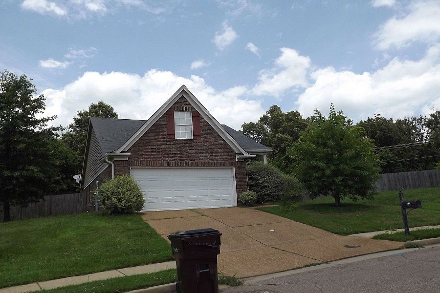 2nd image of 10112 Nolton Cir
