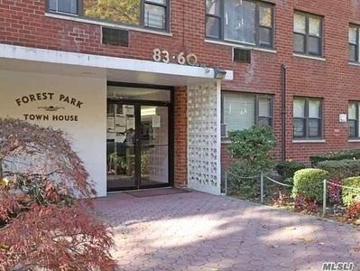 83-60 118th St #12E, Queens, NY, 11415