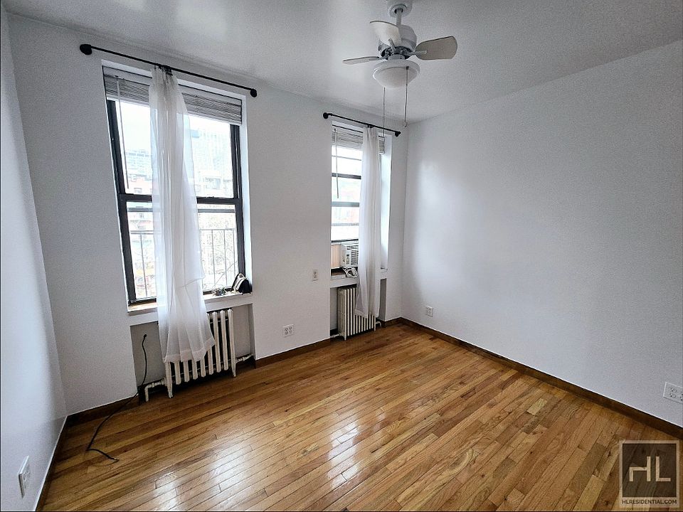 2nd image of 97 Allen St APT 14