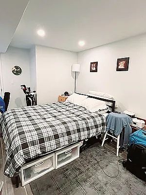 3rd image of 236 W 16th St #1R