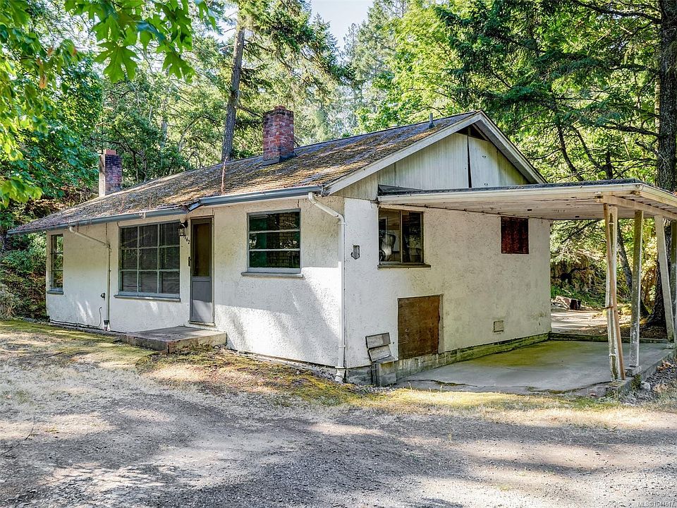 1st image of 5142 W Saanich Rd