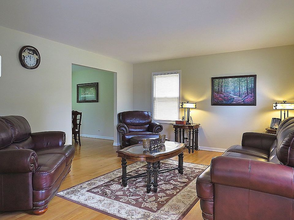 1st image of 4130 N Parkside Dr