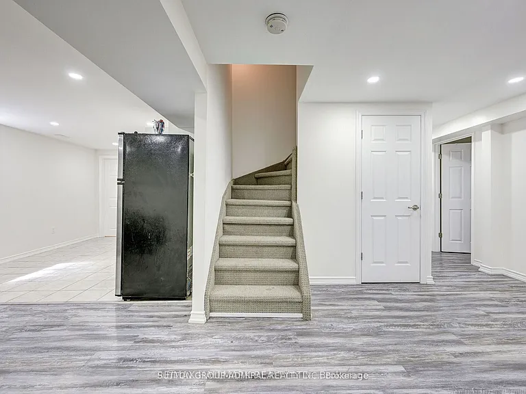 205 London Rd #BSMNT — Photo 3