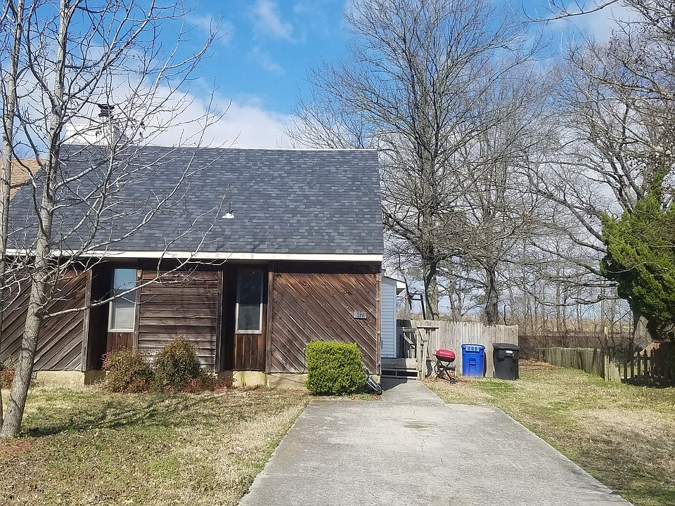 1st image of 5623 Parish Ln