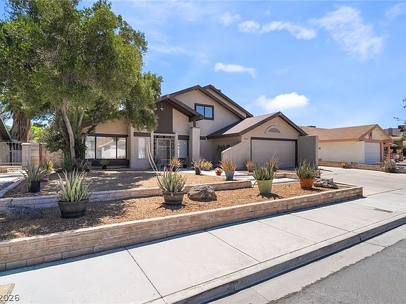 3rd image of 4560 Green Canyon Dr