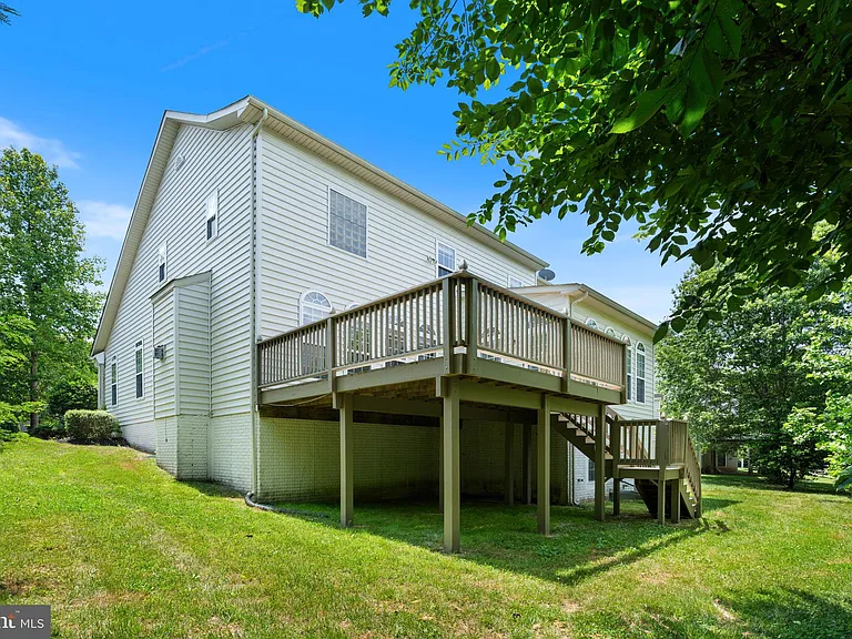 15436 Symondsbury Way — Photo 47