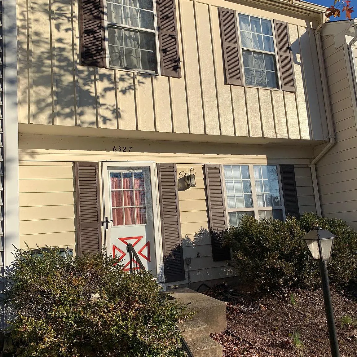 3 bed, 1.5 bath, 1120 sqft, $2,500 — Photo 2