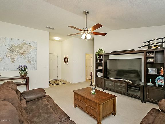 4th image of 11804 Carolwood Ln