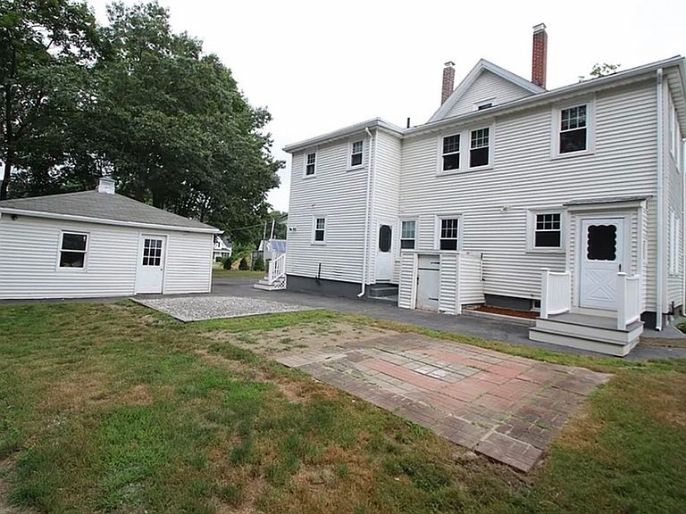 Listing photo 4