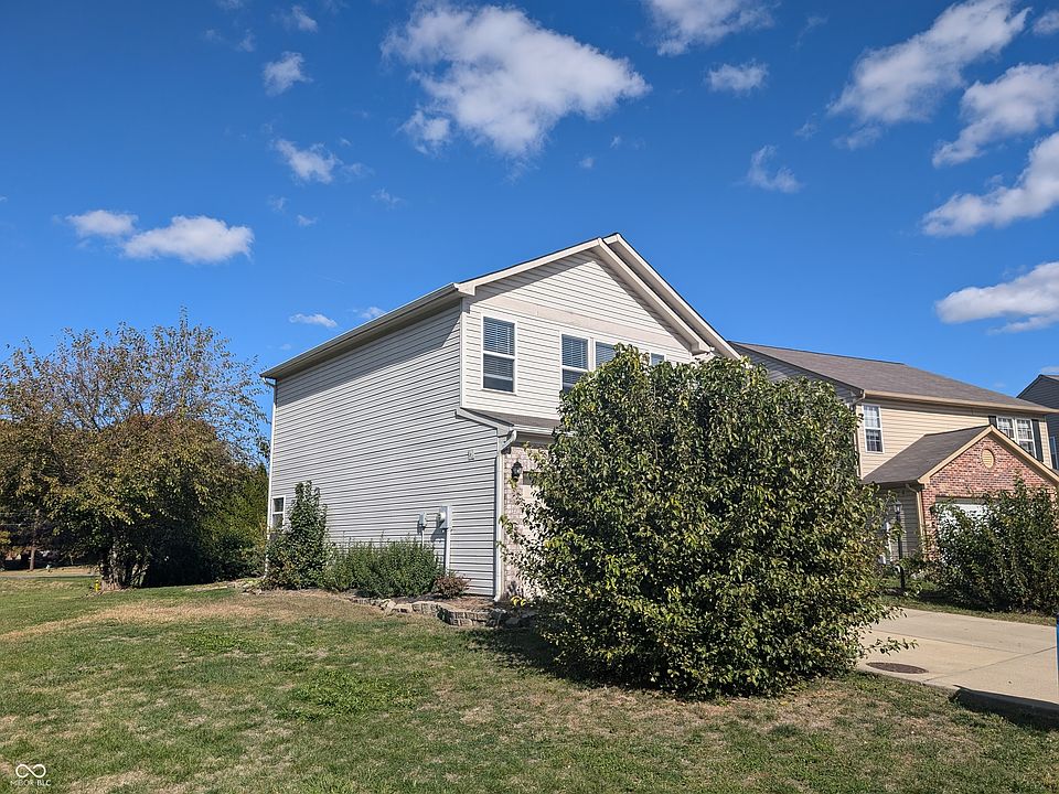 2nd image of 8030 Maple Stream Ln