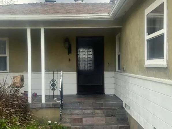 211 Tate St, Pomona, CA 91767