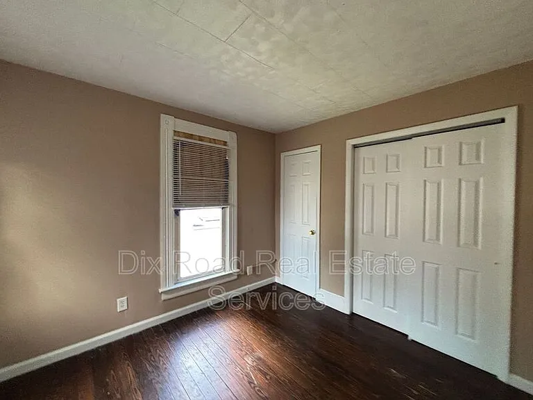 405 Moore St — Photo 25