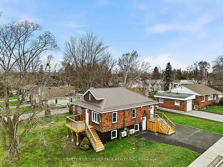 164 Dixon Dr #UPPER — Photo 2