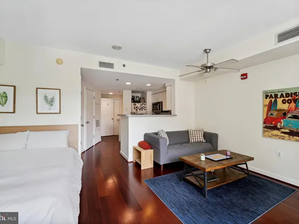 3883 Connecticut Ave NW APT 306, Washington, DC 20008