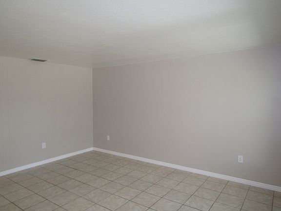 5th image of 417 Granada Blvd Unit 1