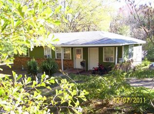 416 E Maffitt St, Palestine, TX 75803