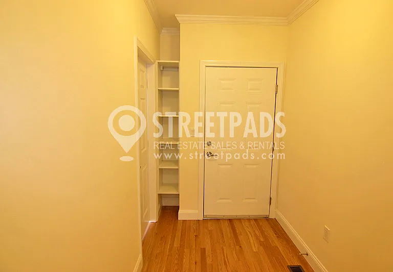 15 Langdon St — Photo 10