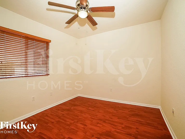 3069 SE 5th Dr — Photo 8