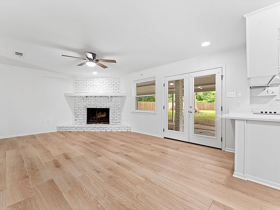 5th image of 13625 Ouachita Ave