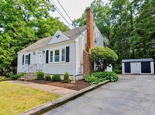 17 Hodges Rd, Foxboro, MA 02035