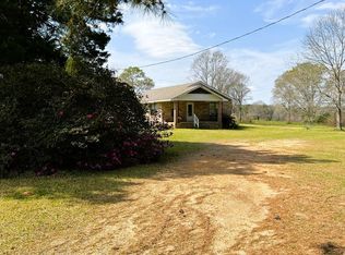 5194 Emerald State Line Rd, Magnolia, MS 39652