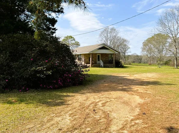 5194 Emerald State Line Rd, Magnolia, MS 39652