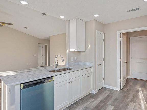 5th image of 6009 Emmy Lynn Ln