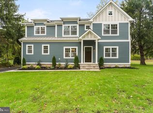 22 Henderson Ave, Princeton, NJ 08540