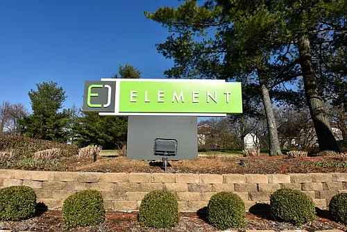 Element Photo 1