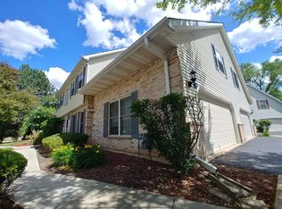 1509 Laurel Oaks Dr, Streamwood, IL